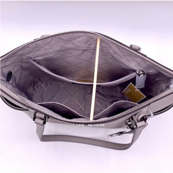 Michael Kors Charlotte
Satchel Shoulder Bag Grey - Picture 7 of 9